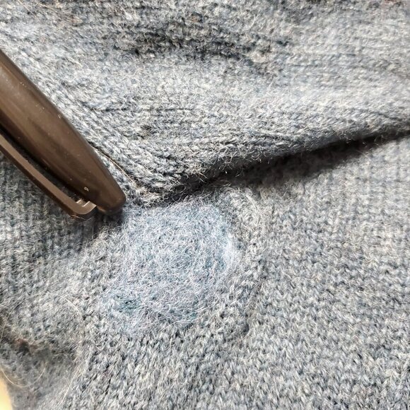 Woolrich Womens Wool V Neck Sweater L Floral Embroidered Teal Blue Gray - Picture 7 of 8